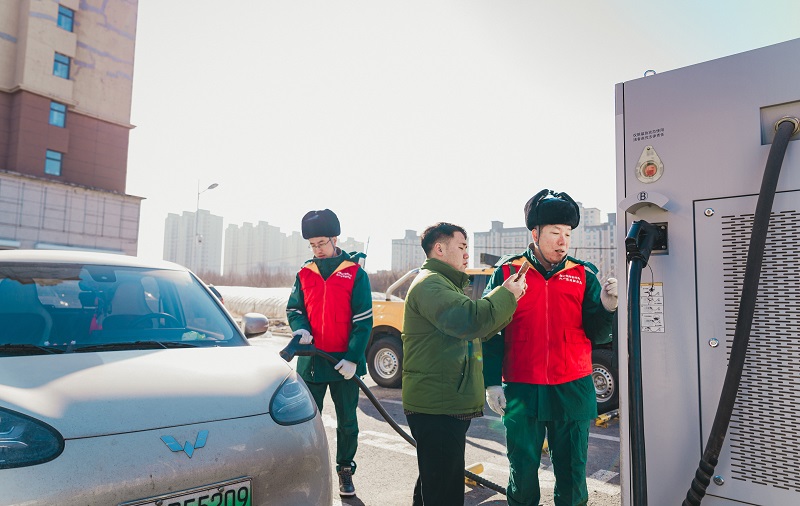 春節(jié)我在崗·守護(hù)萬家燈火|車網(wǎng)互動(dòng) 城鄉(xiāng)暢行